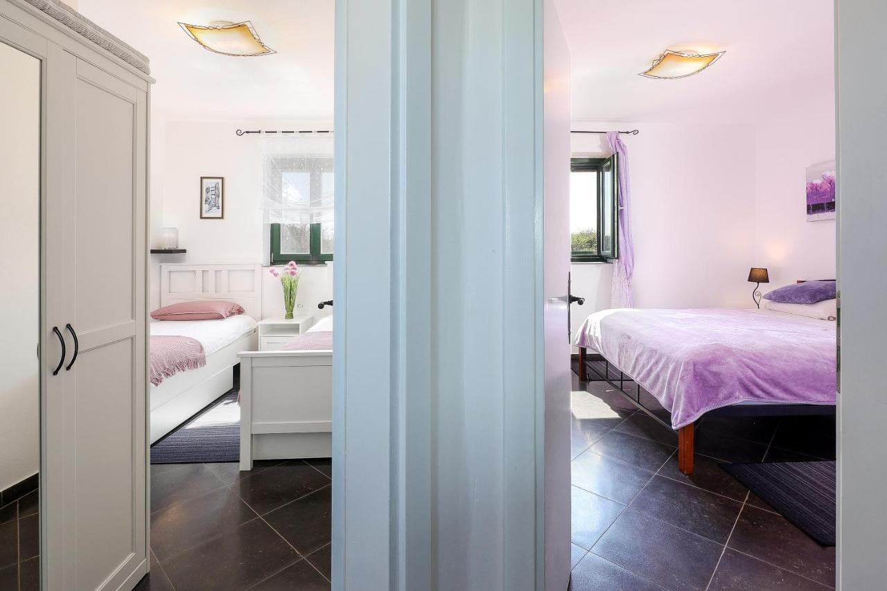 Villa Niko Special Offer In May Pay 4 Nights Stay 5 Nights Pet Friendly 200 M From Sand Beach Villa Rudine (Dobrinj)