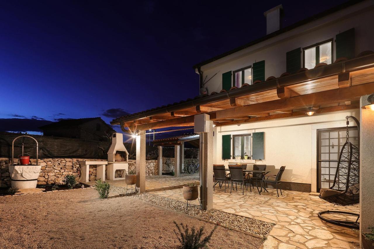 Villa Niko Special Offer In May Pay 4 Nights Stay 5 Nights Pet Friendly 200 M From Sand Beach Rudine (Dobrinj)