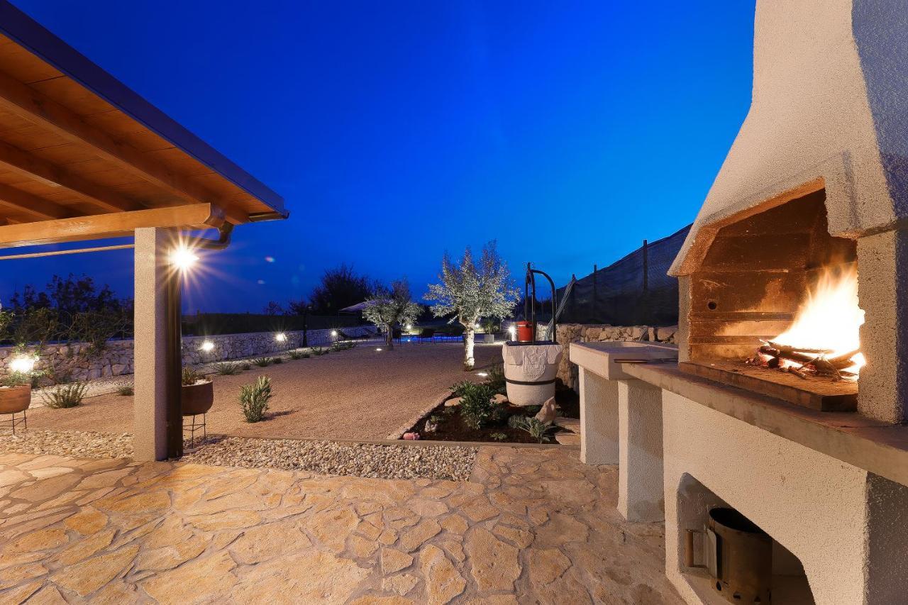 Villa Niko Special Offer In May Pay 4 Nights Stay 5 Nights Pet Friendly 200 M From Sand Beach Villa