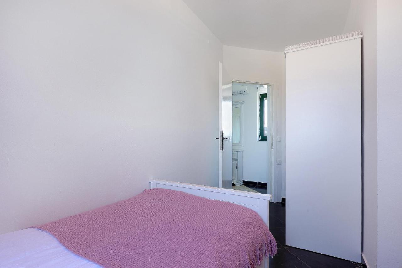Villa Niko Special Offer In May Pay 4 Nights Stay 5 Nights Pet Friendly 200 M From Sand Beach Rudine (Dobrinj)
